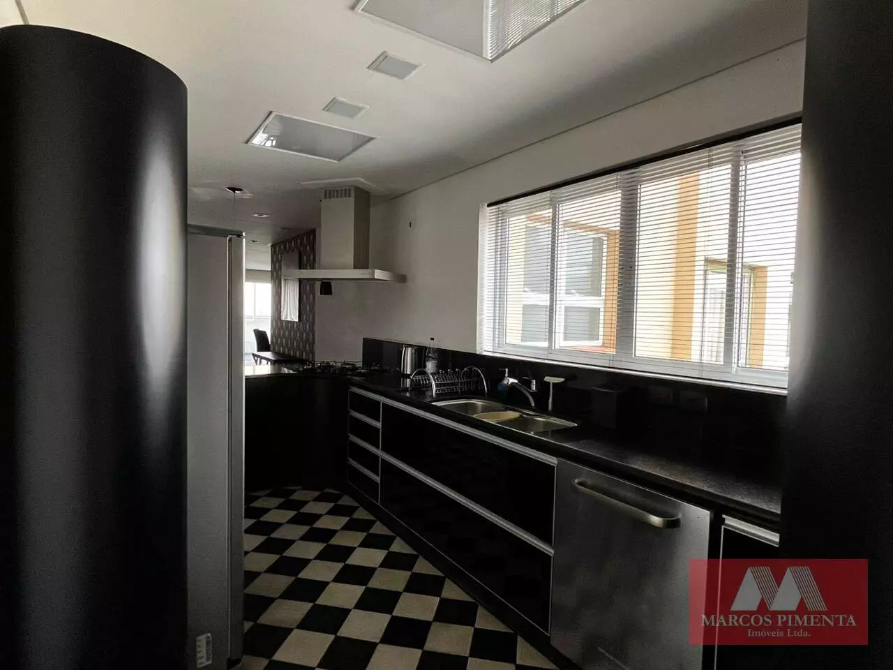 173780855cb07afe974c4324 Apartamento mobiliado com 2 quartos, 185 m², à venda por R$ 1.950.000