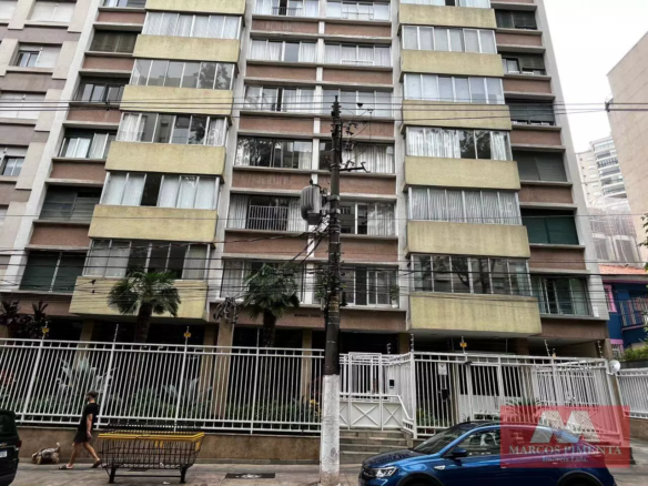 Apartamento mobiliado com 2 quartos, 185 m², à venda por R$ 1.950.000