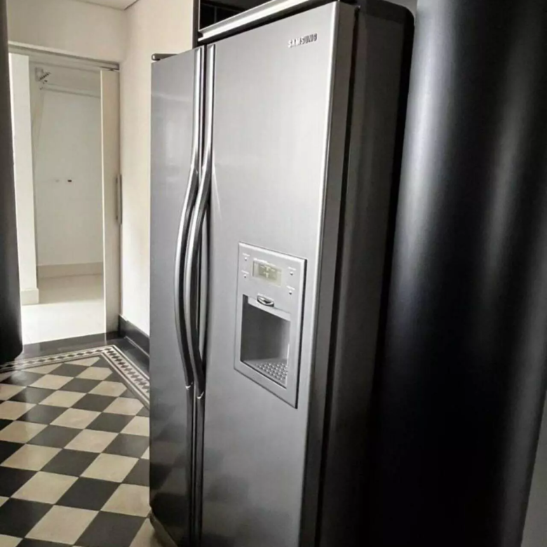 Apartamento mobiliado com 2 quartos, 185 m², à venda por R$ 1.950.000