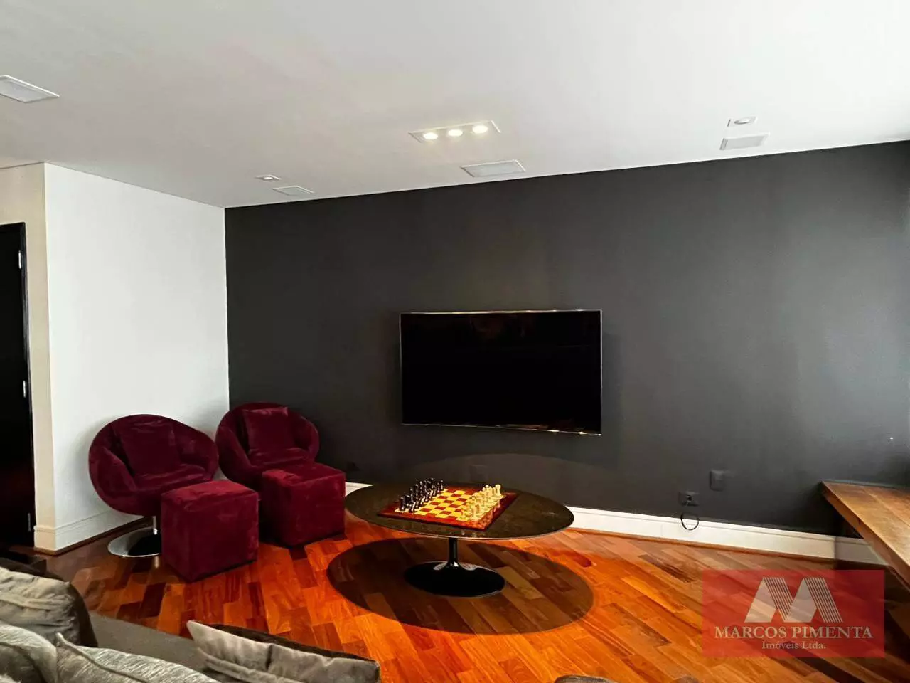 2f5b418a9e780de1d93352e3 Apartamento mobiliado com 2 quartos, 185 m², à venda por R$ 1.950.000