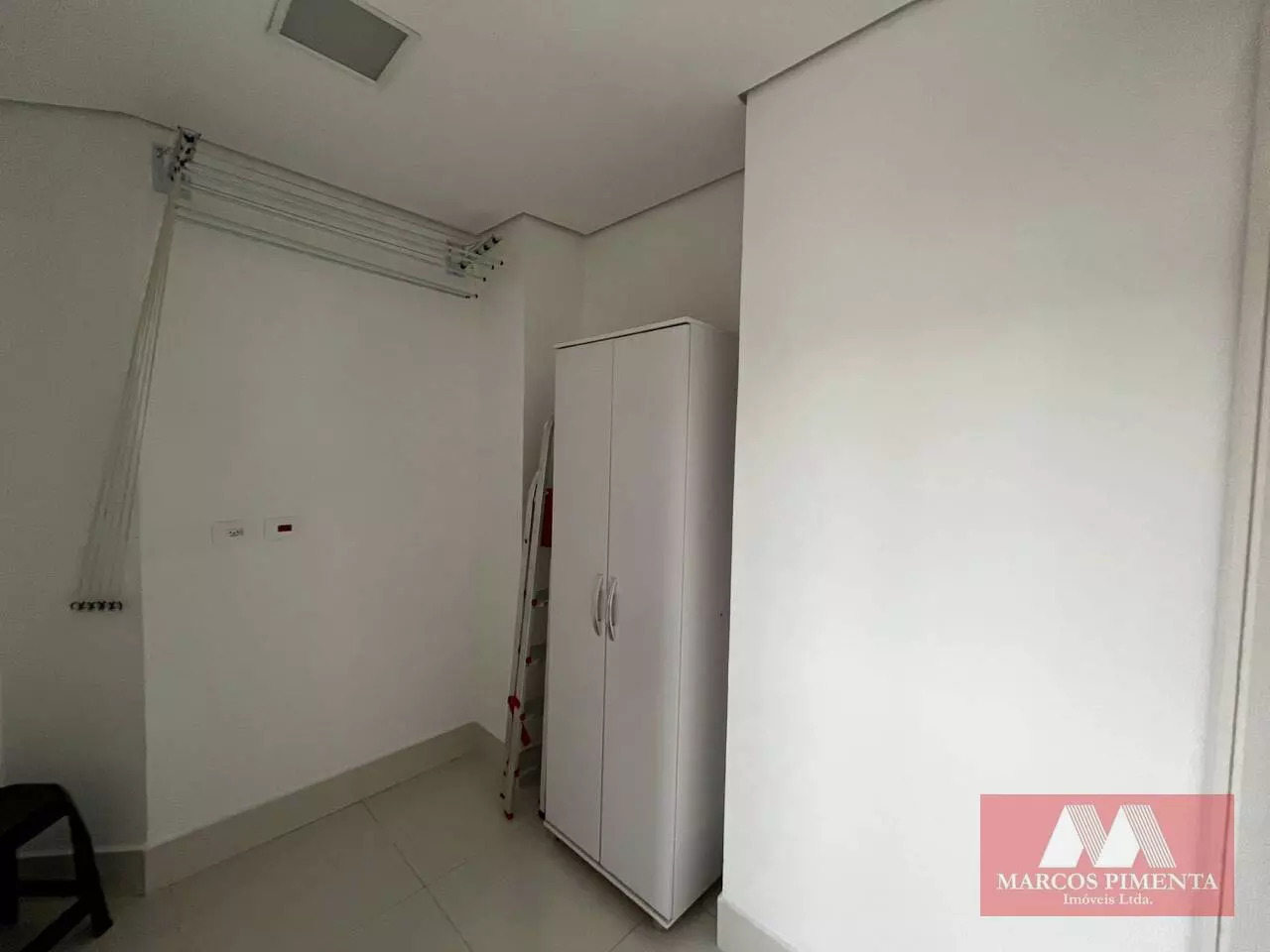 3cefd45d6bc1288549eccd86 Apartamento mobiliado com 2 quartos, 185 m², à venda por R$ 1.950.000