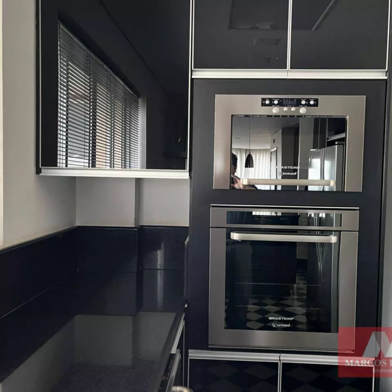 Apartamento mobiliado com 2 quartos, 185 m², à venda por R$ 1.950.000