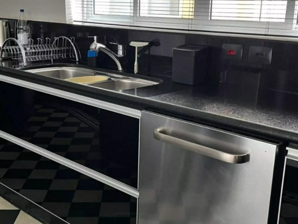 Apartamento mobiliado com 2 quartos, 185 m², à venda por R$ 1.950.000