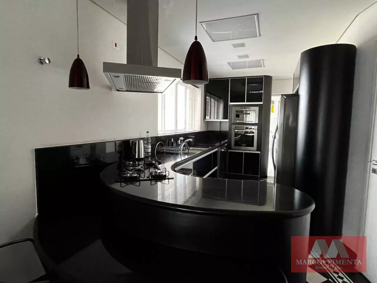 8d9ec6a35b8f2714d82910a9 Apartamento mobiliado com 2 quartos, 185 m², à venda por R$ 1.950.000