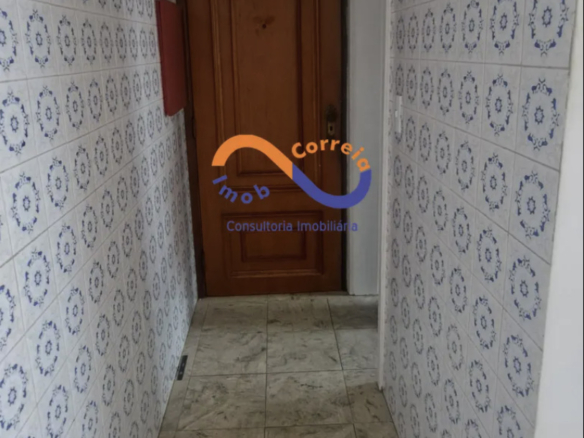 Apartamento à Venda com 3 quartos, 2 banheiros, 1 vaga e 86m² por R$ 500.000
