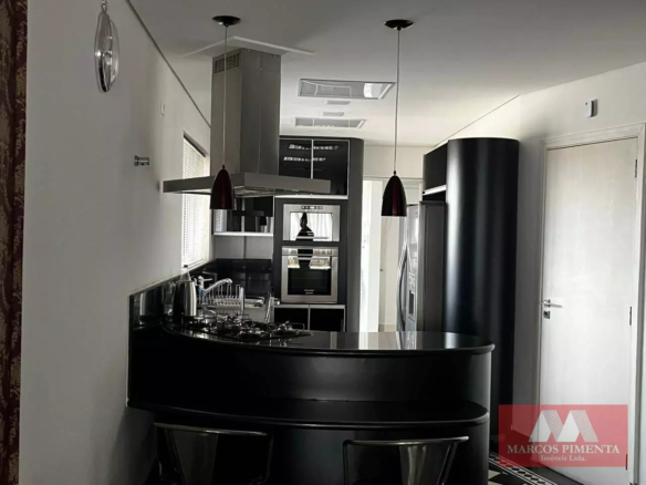 Apartamento mobiliado com 2 quartos, 185 m², à venda por R$ 1.950.000