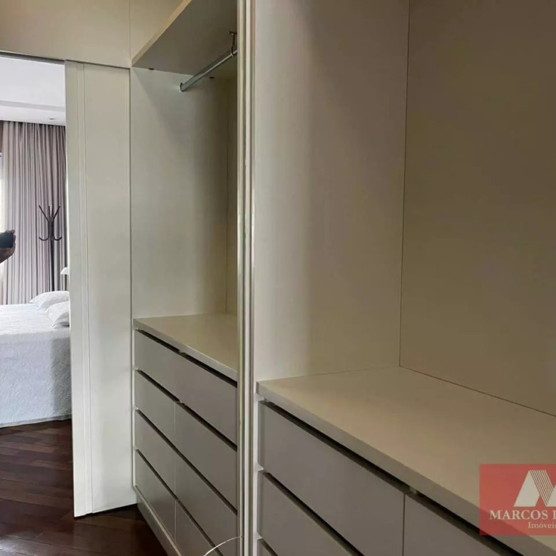 Apartamento mobiliado com 2 quartos, 185 m², à venda por R$ 1.950.000