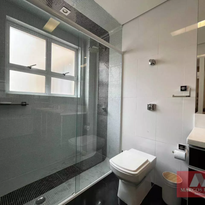 Apartamento mobiliado com 2 quartos, 185 m², à venda por R$ 1.950.000