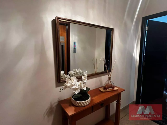 Apartamento mobiliado com 2 quartos, 185 m², à venda por R$ 1.950.000
