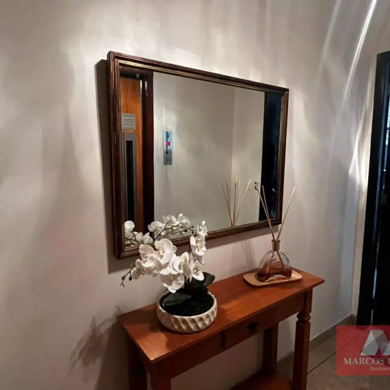 Apartamento mobiliado com 2 quartos, 185 m², à venda por R$ 1.950.000