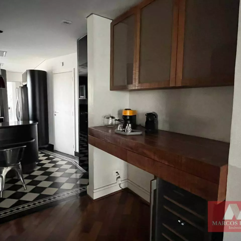 Apartamento mobiliado com 2 quartos, 185 m², à venda por R$ 1.950.000